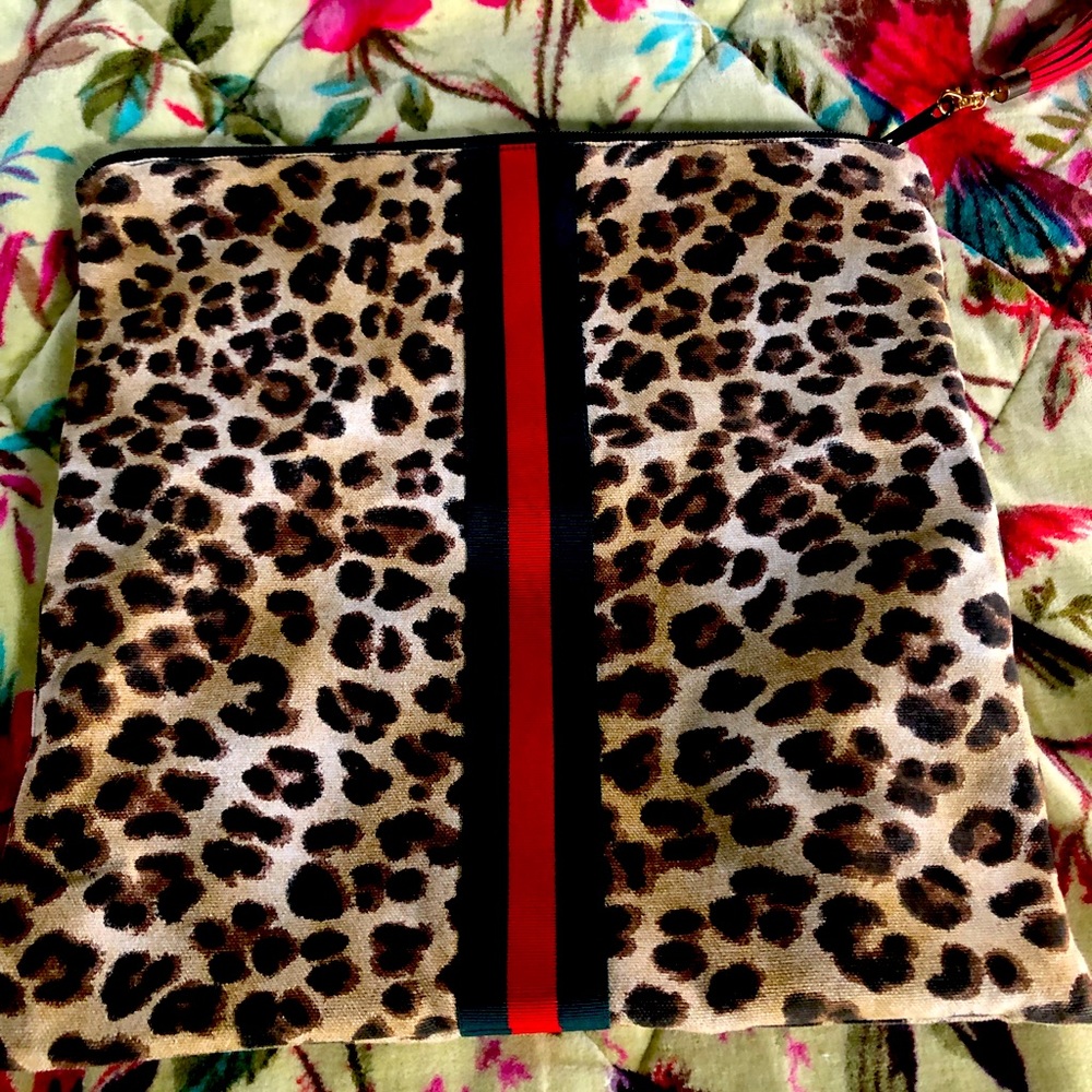 Leopard print cloth clutch bag